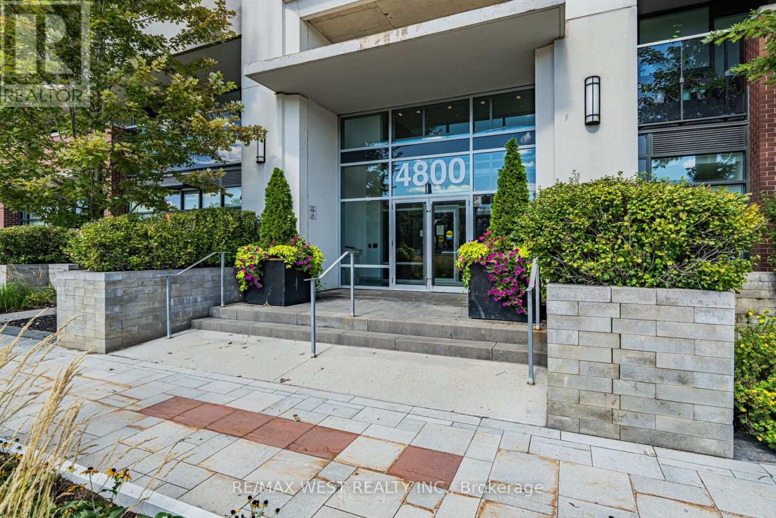 4800 Highway 7, Vaughan, Ontario  L4L 1H8 - Photo 2 - N13757128