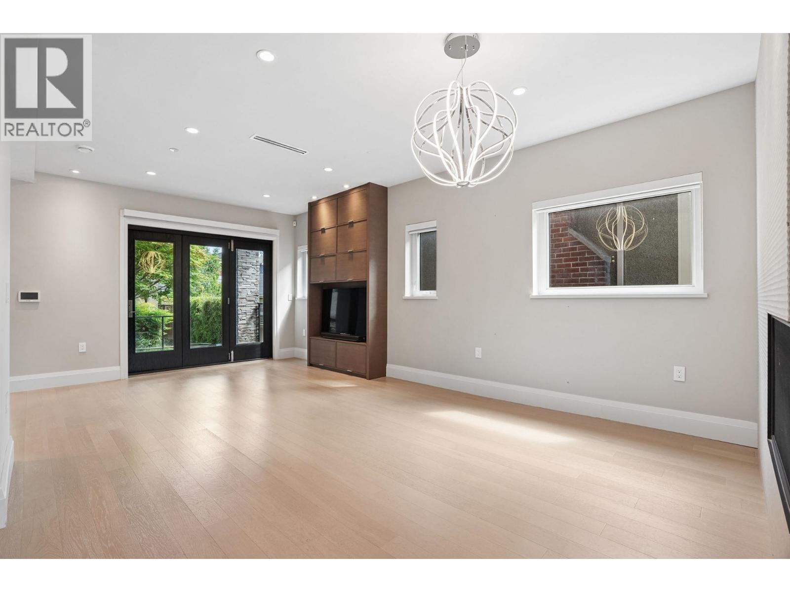 4481 W 15th Avenue, Vancouver, British Columbia  V6R 3B1 - Photo 3 - R3162555