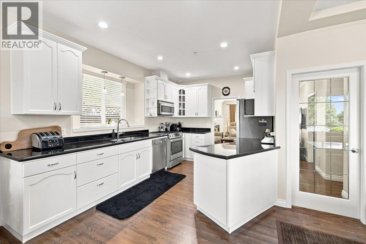 3493 Oxford Street, Vancouver, British Columbia  V5K 1N8 - Photo 11 - R3162581