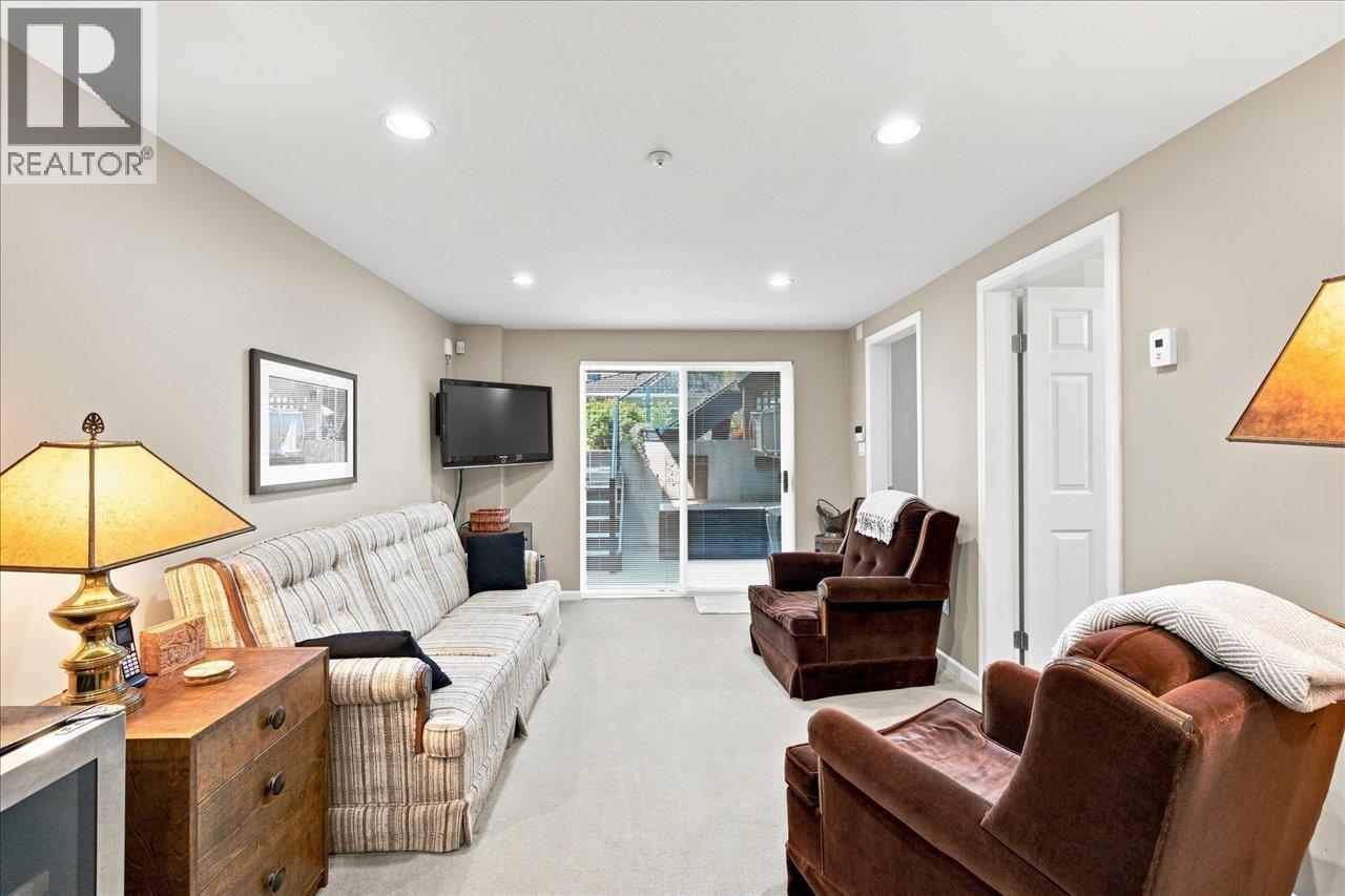 3493 Oxford Street, Vancouver, British Columbia  V5K 1N8 - Photo 35 - R3162581