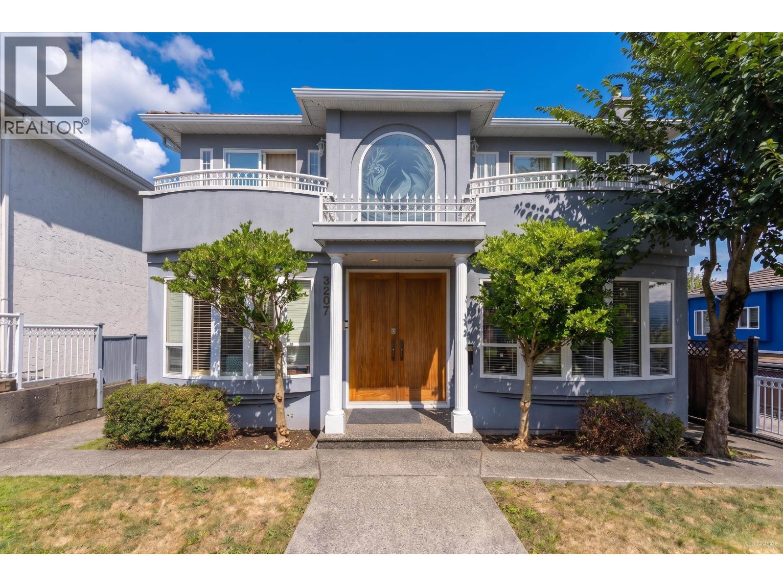 3207 VIMY CRESCENT, vancouver, British Columbia
