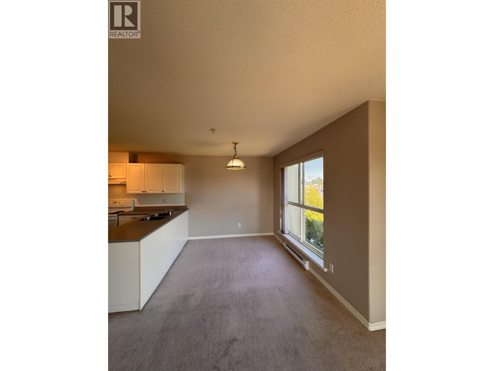 510 22230 NORTH AVENUE