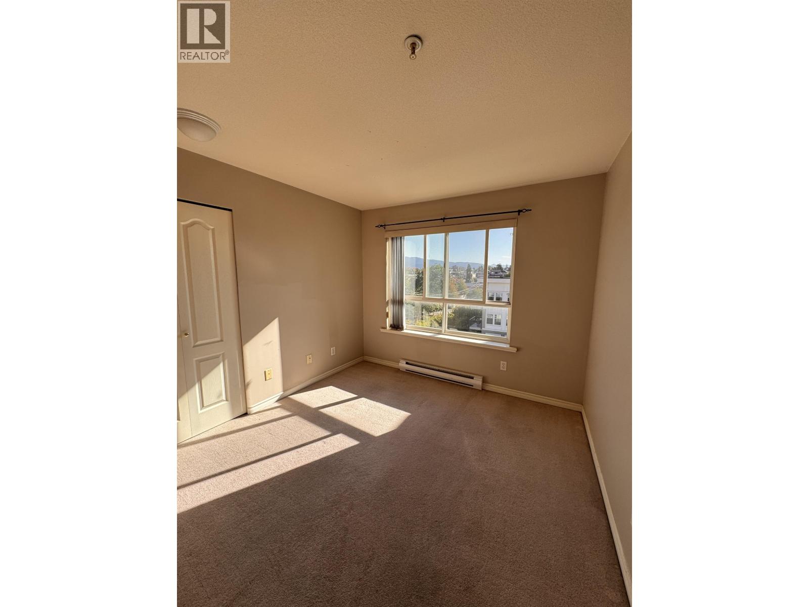 510 22230 NORTH AVENUE