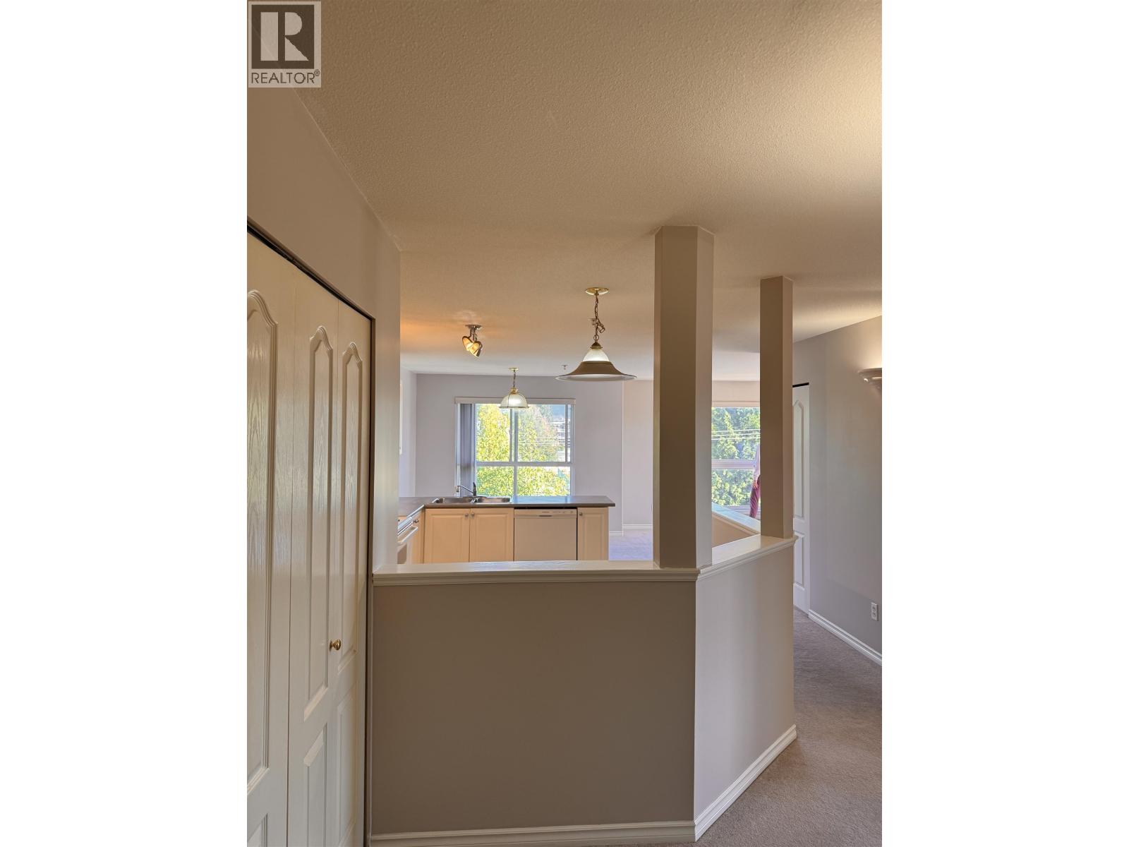 510 22230 NORTH AVENUE