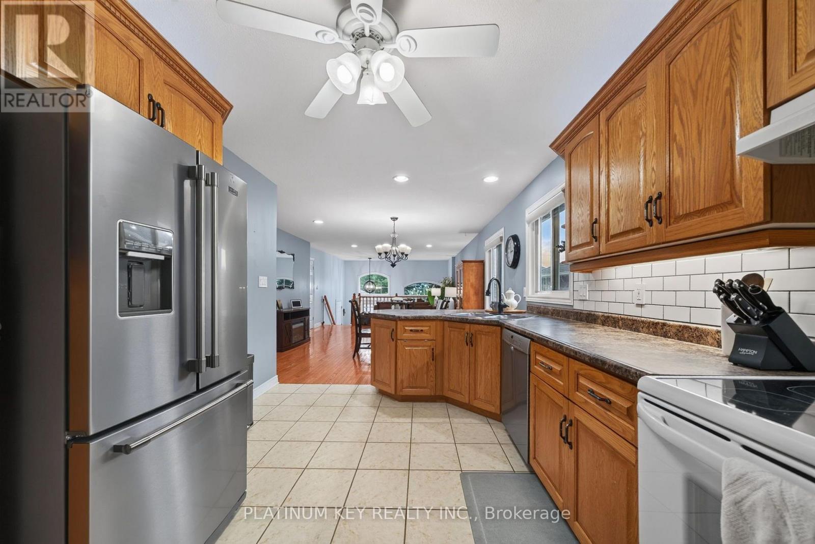 22 Ridge Street, Strathroy-Caradoc, Ontario  N7G 4J9 - Photo 11 - X13751978
