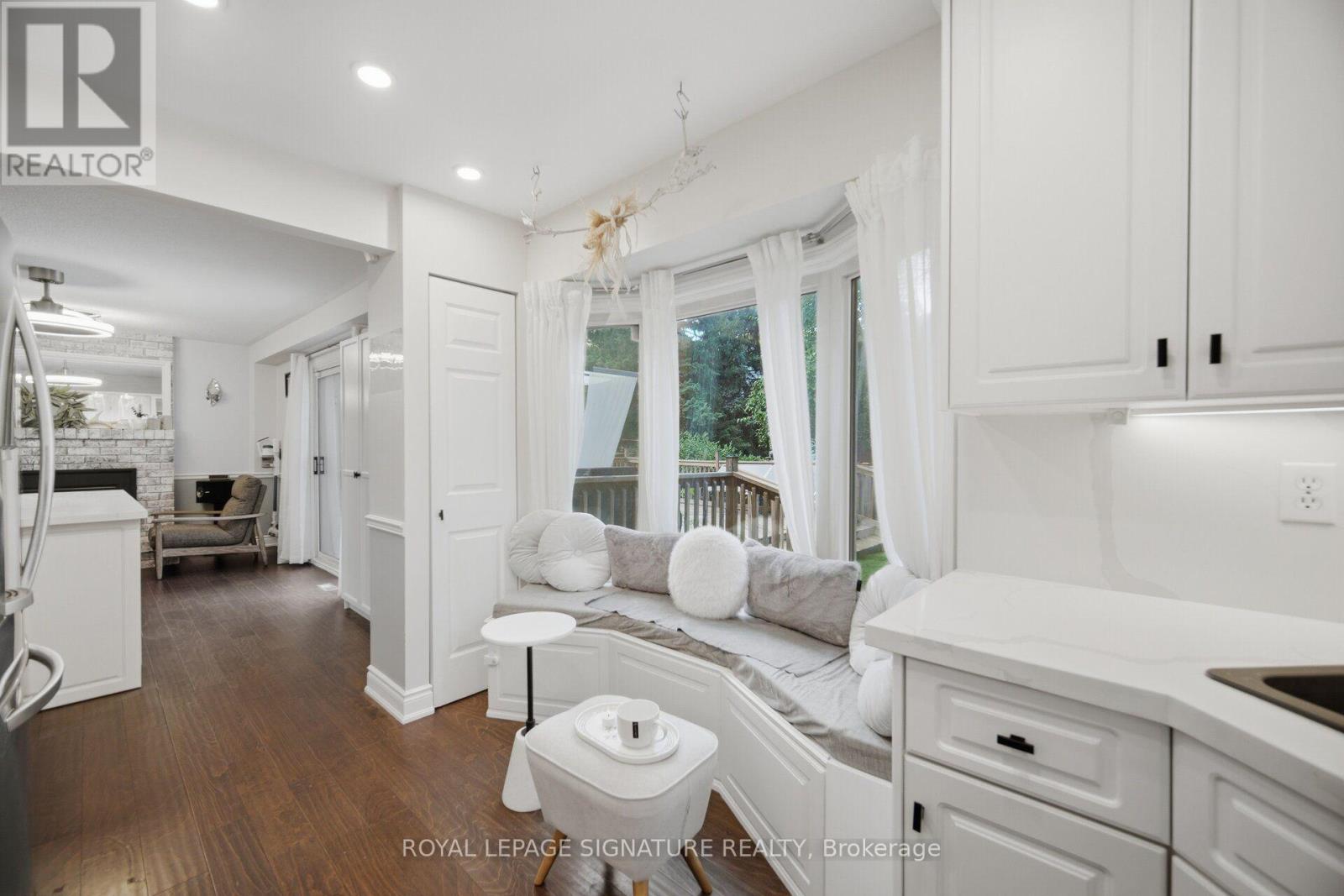 3217 Hazelwood Avenue, Burlington, Ontario  L7M 2V3 - Photo 14 - W13757078