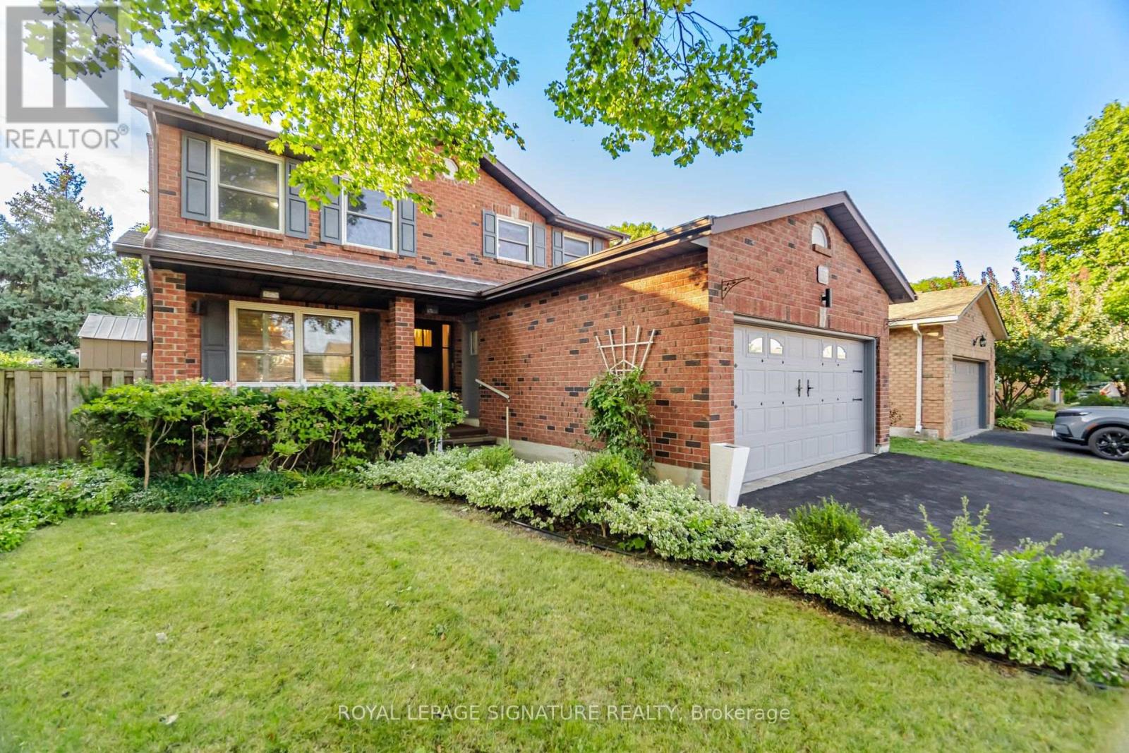 3217 Hazelwood Avenue, Burlington, Ontario  L7M 2V3 - Photo 2 - W13757078