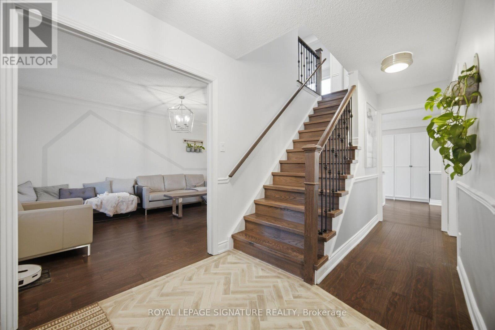 3217 Hazelwood Avenue, Burlington, Ontario  L7M 2V3 - Photo 21 - W13757078