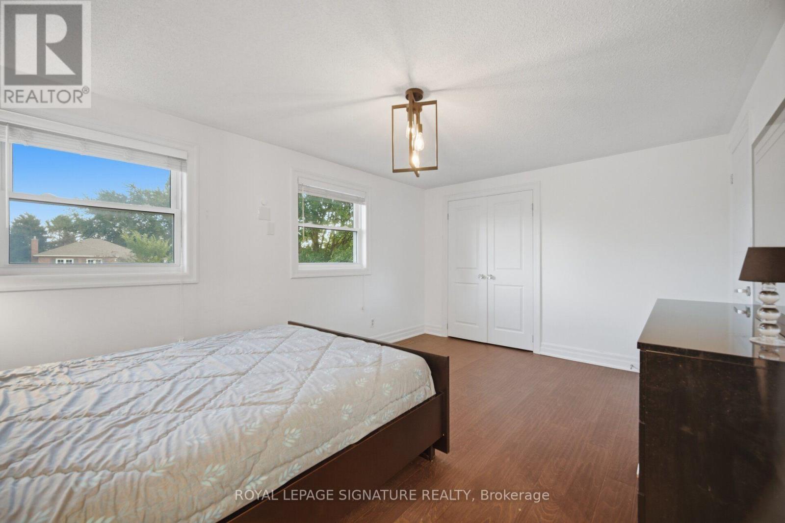 3217 Hazelwood Avenue, Burlington, Ontario  L7M 2V3 - Photo 24 - W13757078