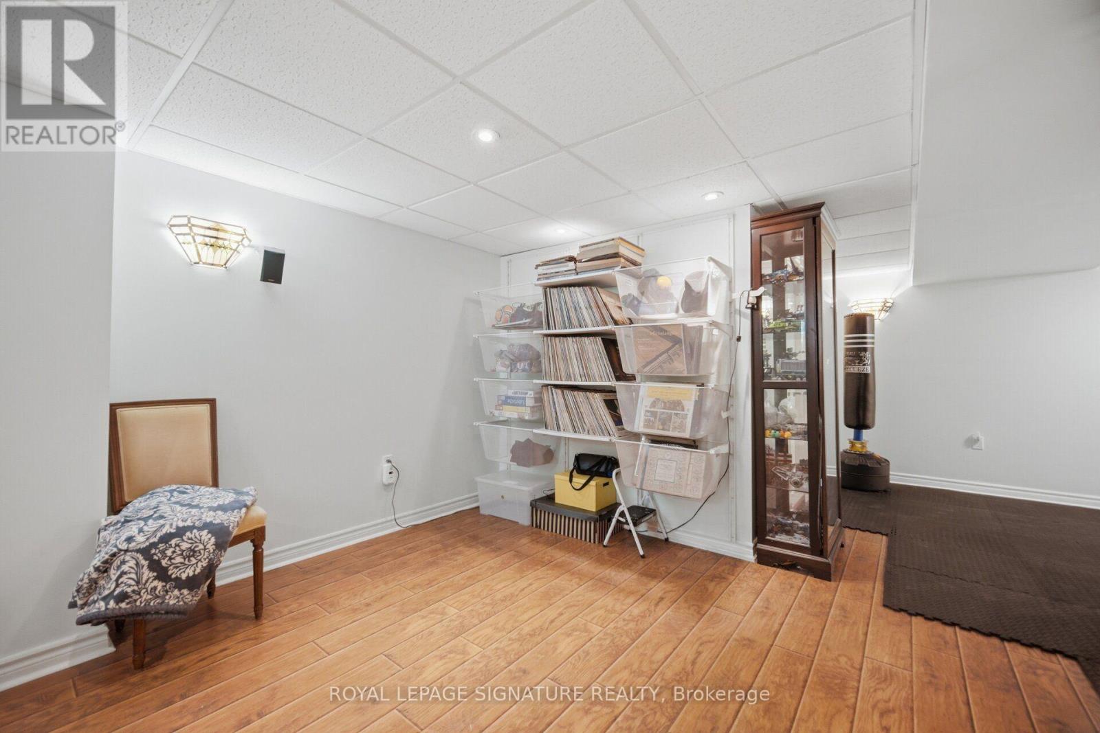 3217 Hazelwood Avenue, Burlington, Ontario  L7M 2V3 - Photo 37 - W13757078