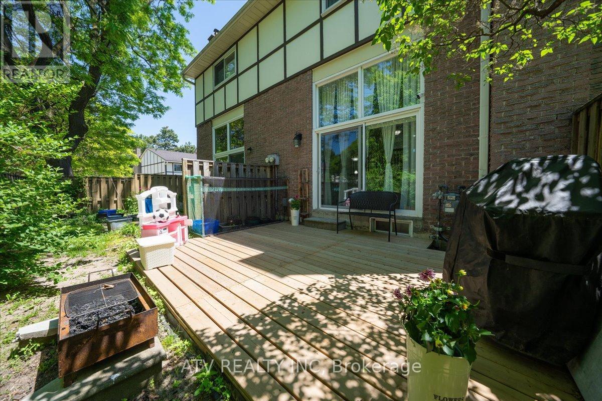21 - 1485 Gulleden Drive, Mississauga, Ontario  L4X 2T2 - Photo 35 - W13757112