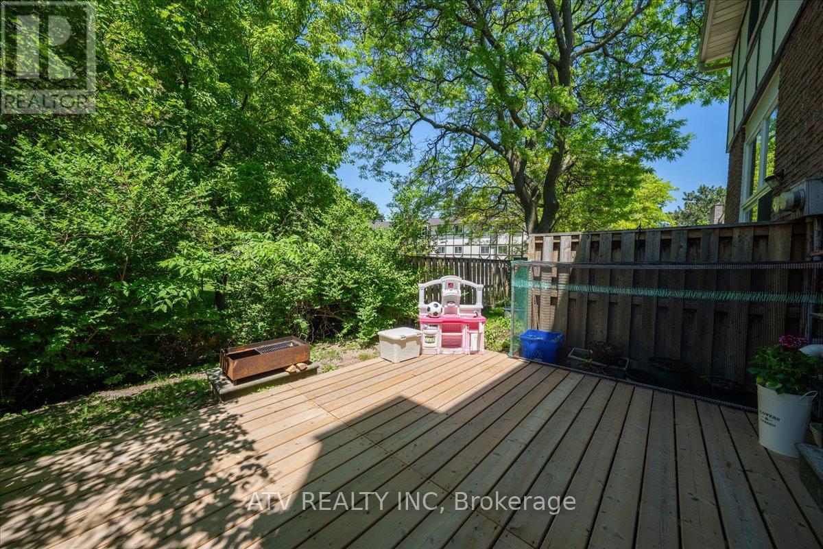21 - 1485 Gulleden Drive, Mississauga, Ontario  L4X 2T2 - Photo 36 - W13757112