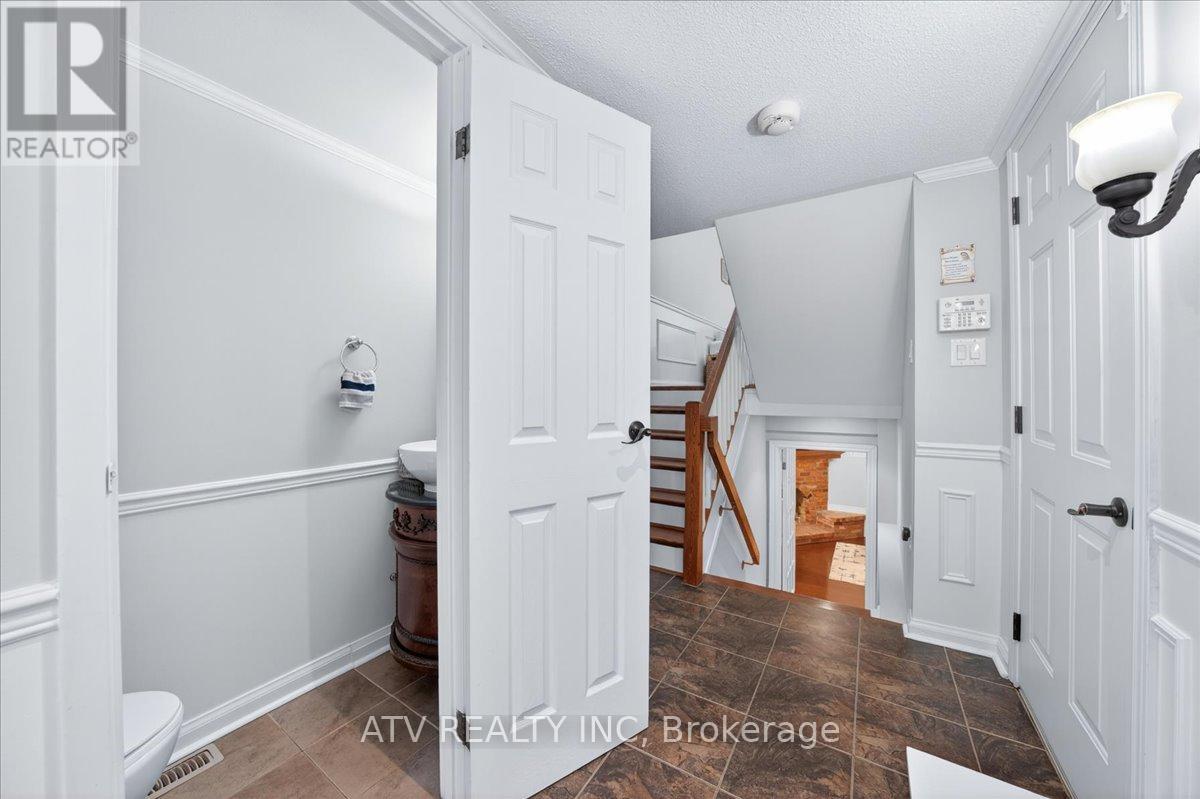21 - 1485 Gulleden Drive, Mississauga, Ontario  L4X 2T2 - Photo 6 - W13757112