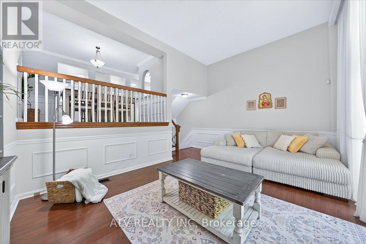 21 - 1485 Gulleden Drive, Mississauga, Ontario  L4X 2T2 - Photo 8 - W13757112