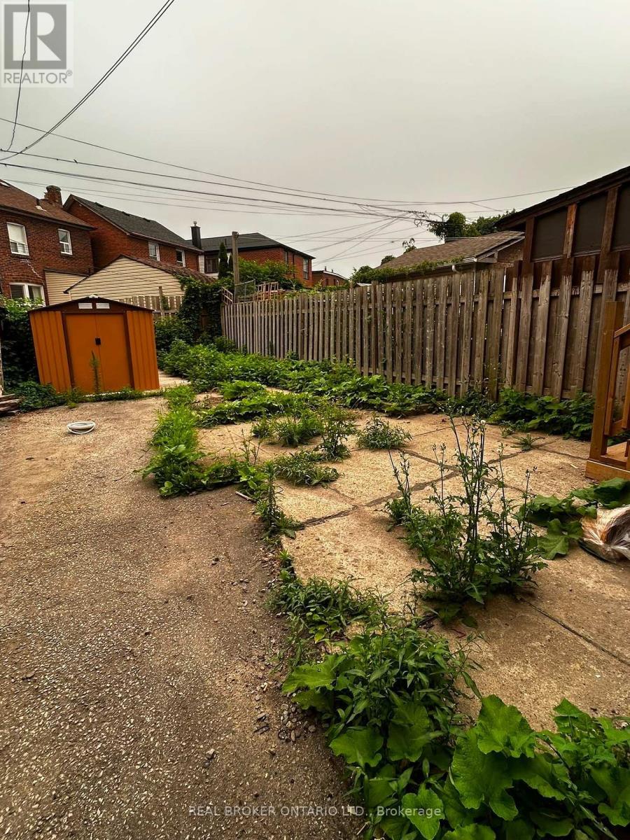 3 - 659 Vaughan Road, Toronto, Ontario M6E 2Y4 - Photo 15 - C13521352