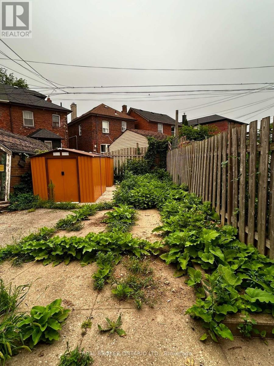 3 - 659 Vaughan Road, Toronto, Ontario M6E 2Y4 - Photo 16 - C13521352
