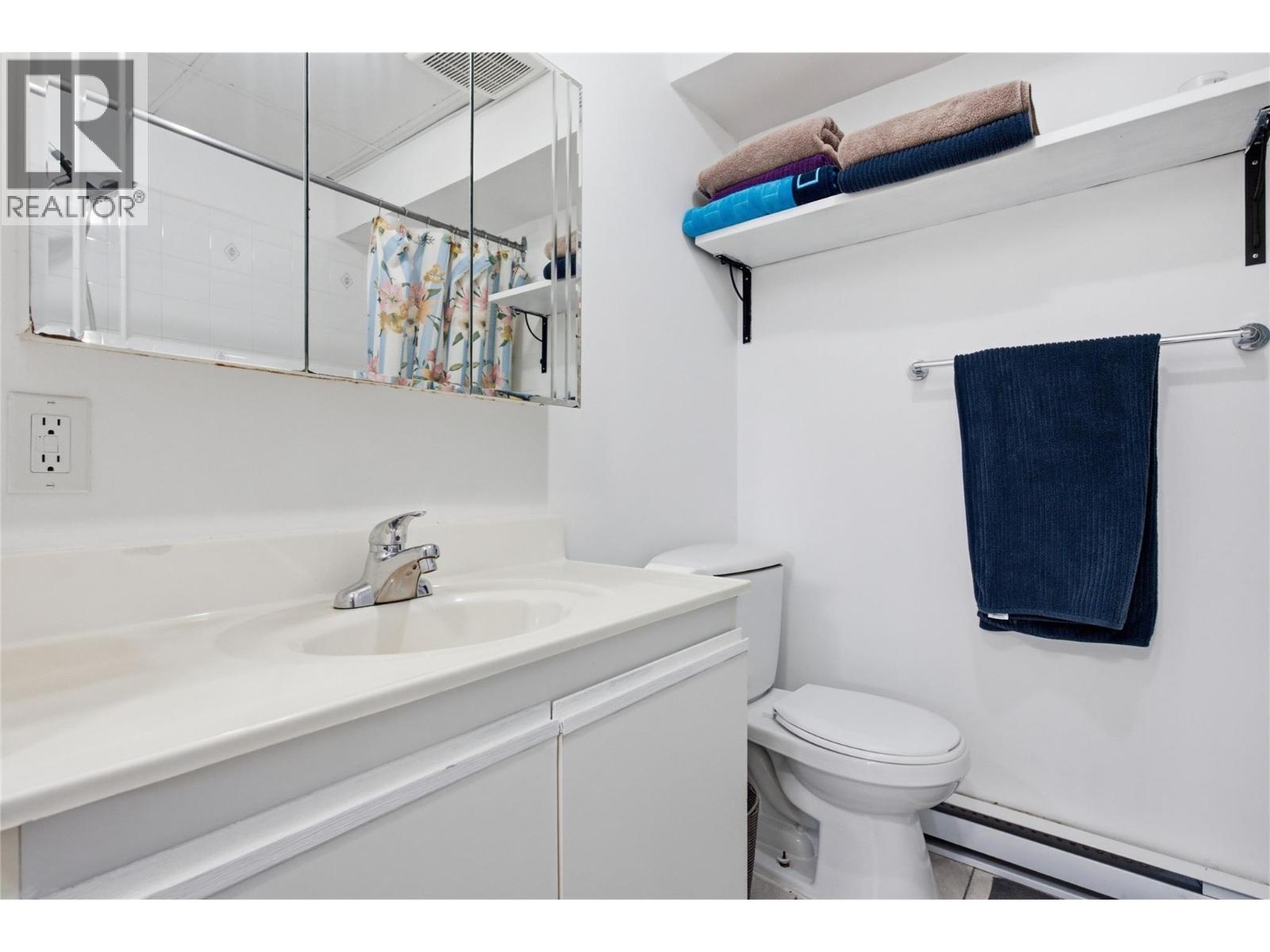908 Renfrew Avenue, Kamloops, British Columbia  V2B 3X5 - Photo 30 - 10399760
