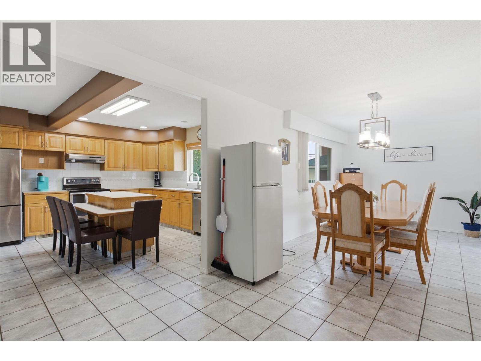 908 Renfrew Avenue, Kamloops, British Columbia  V2B 3X5 - Photo 10 - 10399760