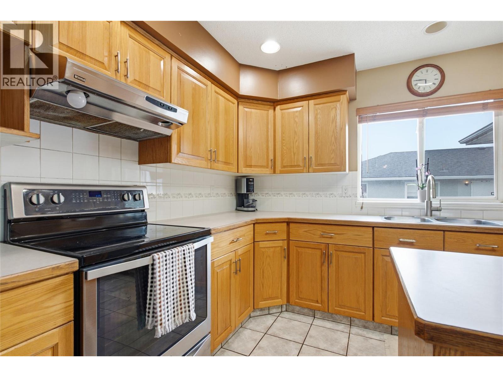 908 Renfrew Avenue, Kamloops, British Columbia  V2B 3X5 - Photo 13 - 10399760
