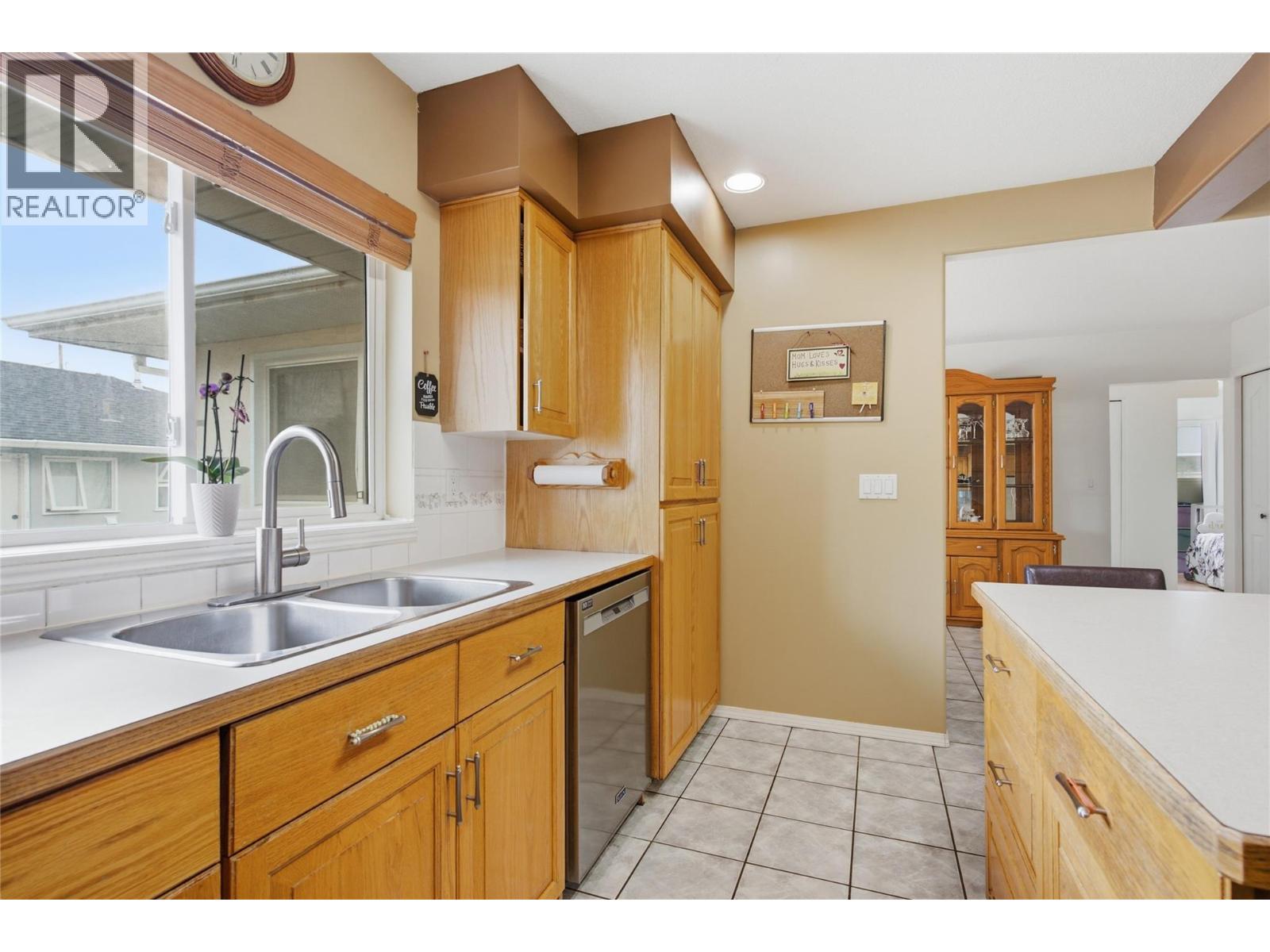 908 Renfrew Avenue, Kamloops, British Columbia  V2B 3X5 - Photo 14 - 10399760