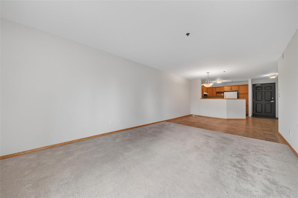 210 388 First Street, Steinbach, Manitoba  R5G 0C7 - Photo 14 - 202622516