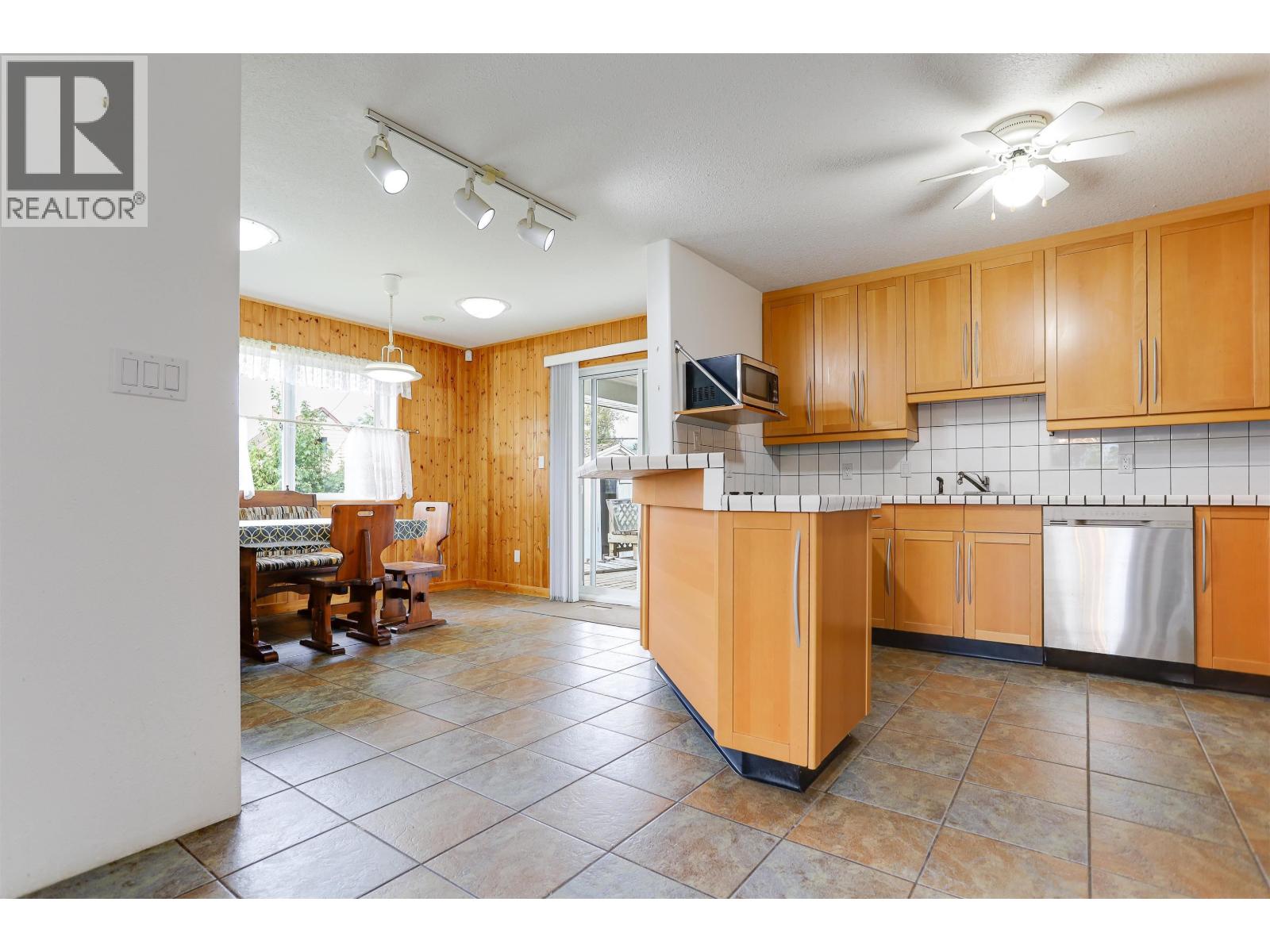 1270 Albatross Avenue, Kitimat, British Columbia  V8C 1P8 - Photo 5 - R3162614