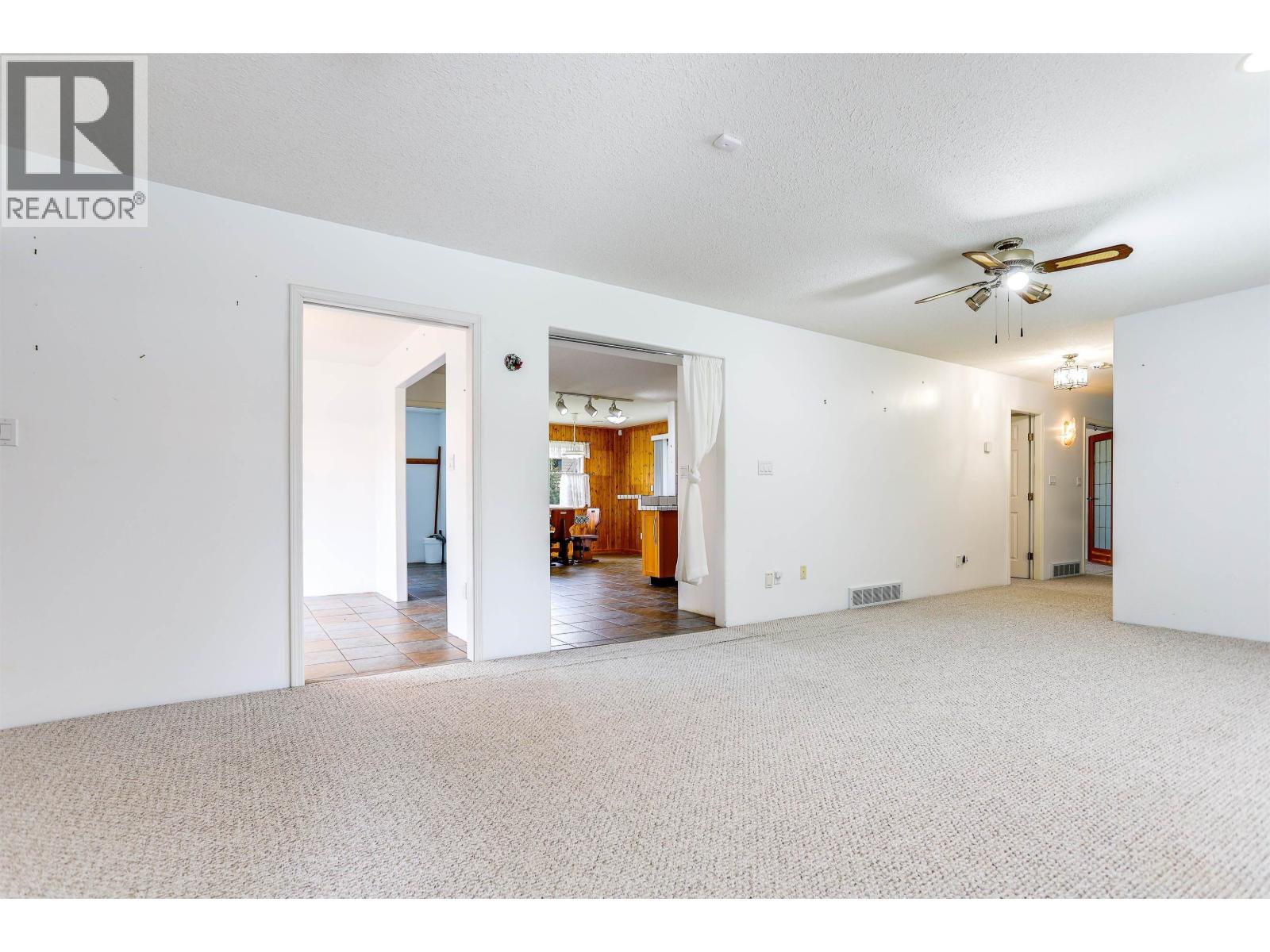 1270 Albatross Avenue, Kitimat, British Columbia  V8C 1P8 - Photo 4 - R3162614