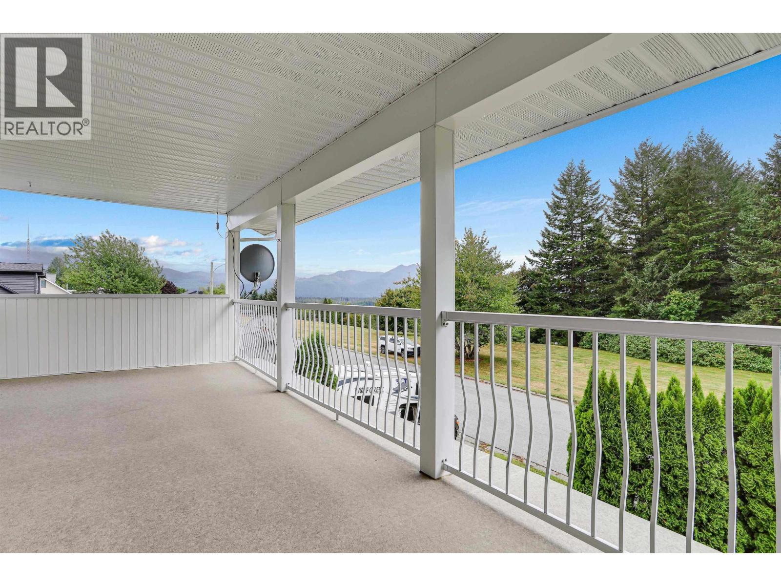 1270 Albatross Avenue, Kitimat, British Columbia  V8C 1P8 - Photo 2 - R3162614