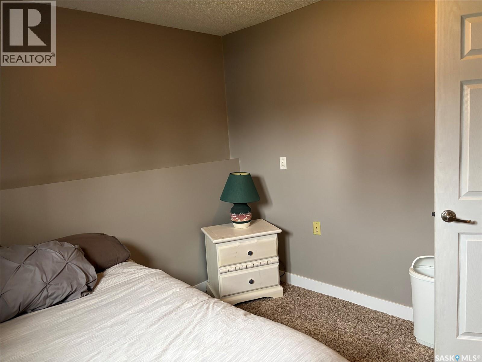 1348 Princess Crescent, Moose Jaw, Saskatchewan  S6H 6S9 - Photo 38 - SK047789
