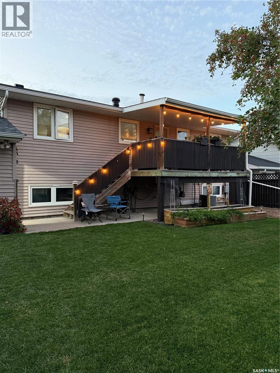 1348 Princess Crescent, Moose Jaw, Saskatchewan  S6H 6S9 - Photo 4 - SK047789