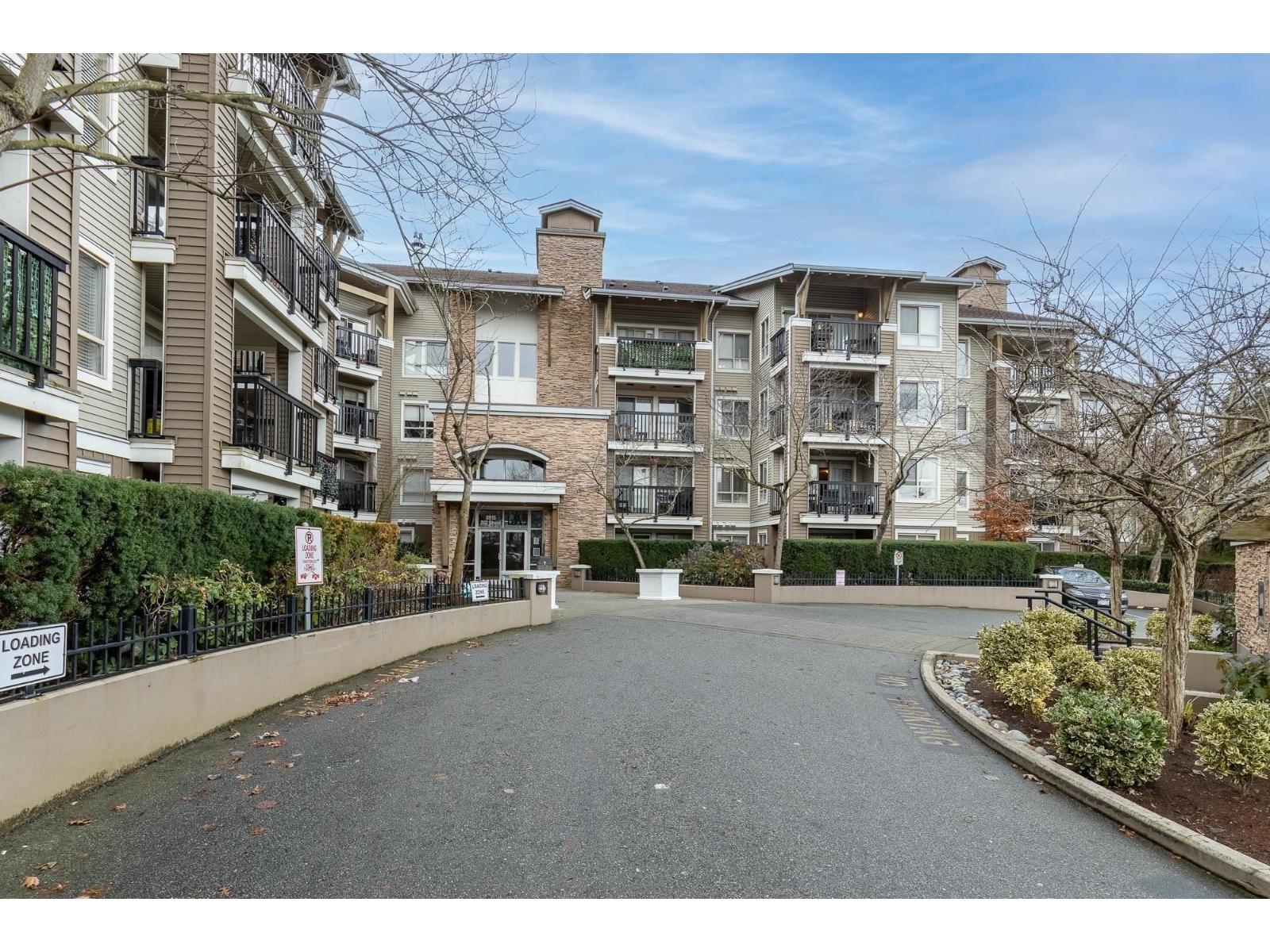 203 8915 202 Street, Langley, British Columbia  V1M 0B5 - Photo 2 - R3162667