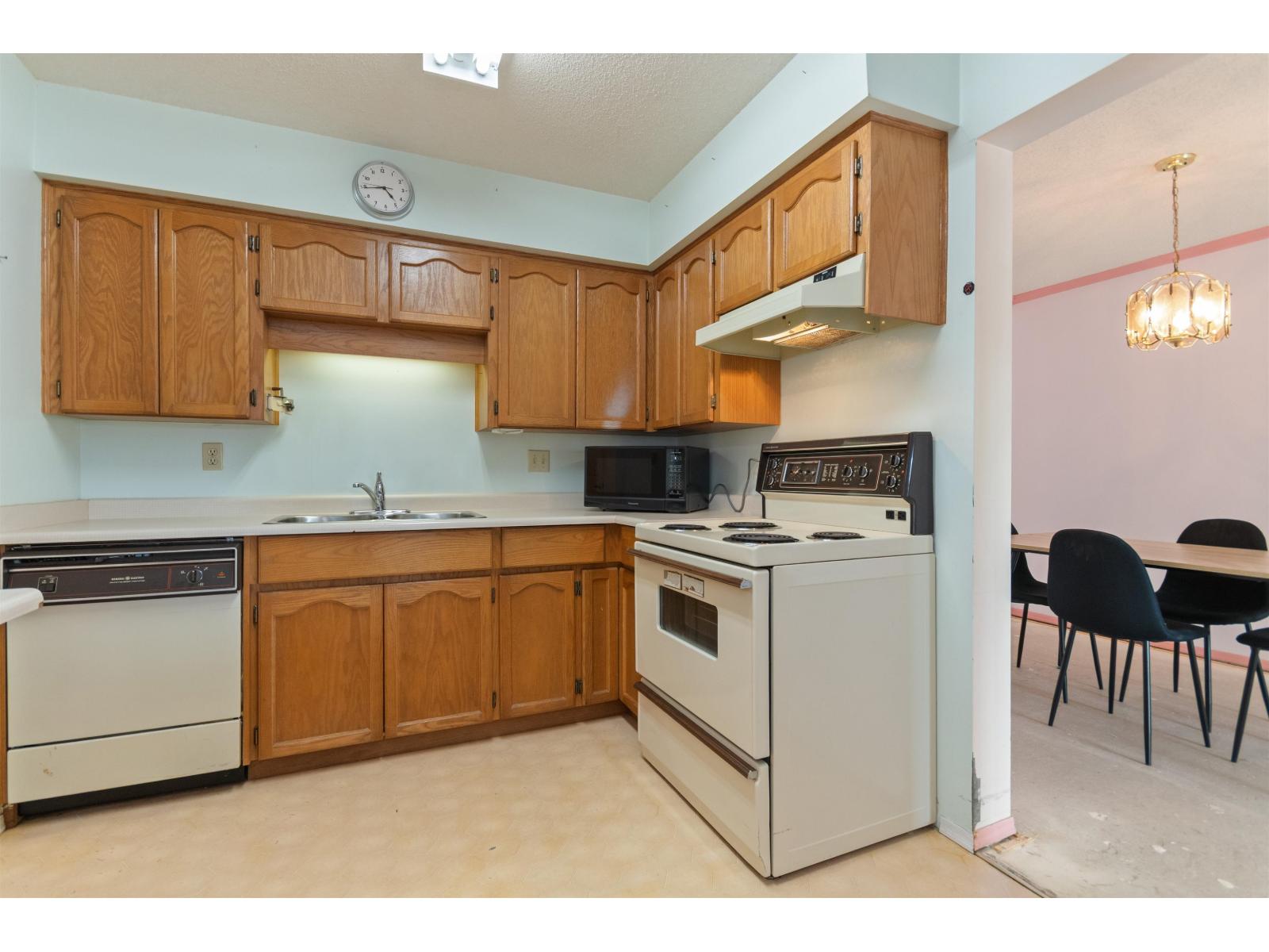 202 8725 Elm Drive, Chilliwack Proper South, Chilliwack, British Columbia  V2P 4Y3 - Photo 5 - R3162374