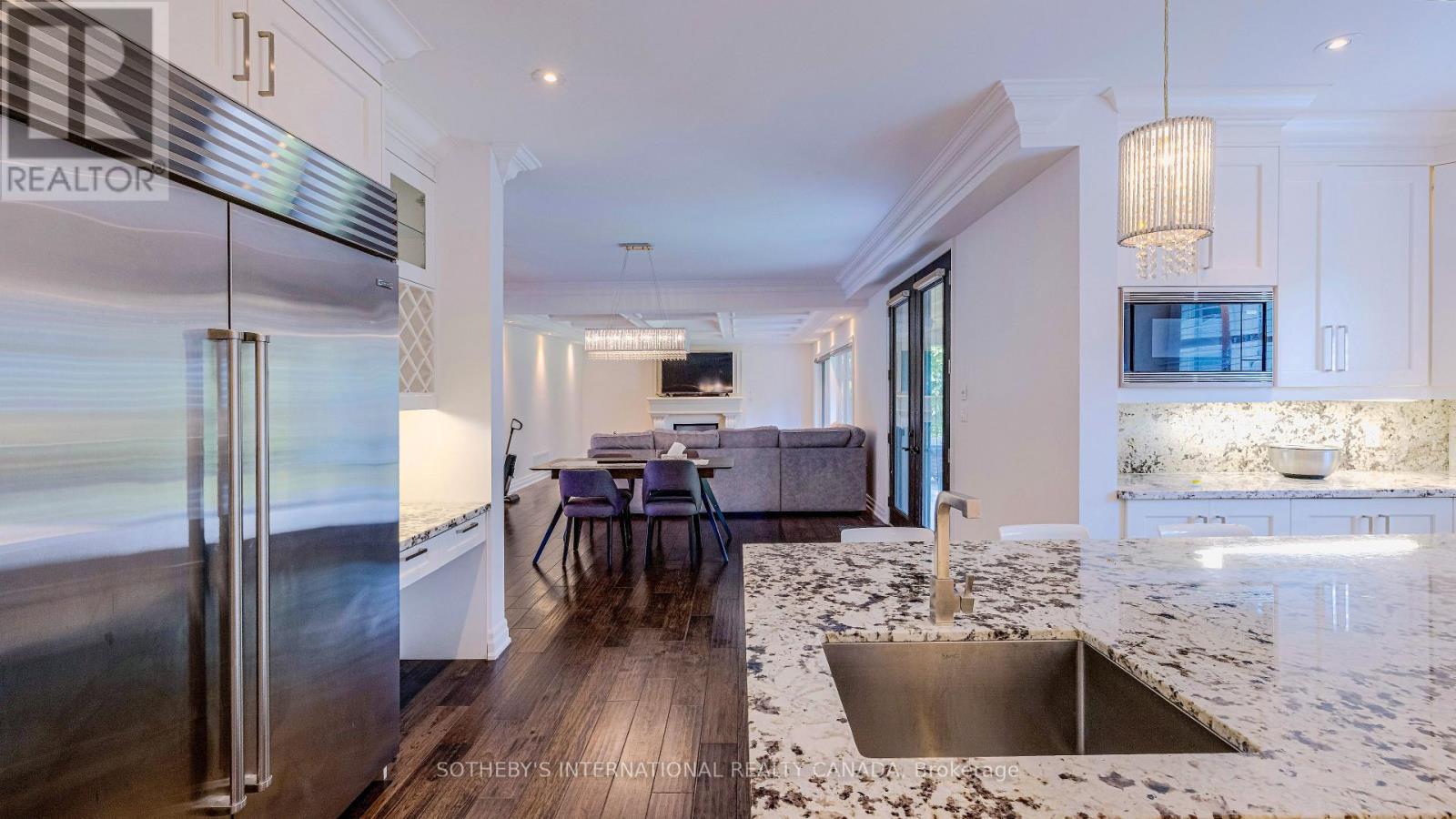 369 Lees Lane, Oakville, Ontario  L6L 4S4 - Photo 11 - W13474166