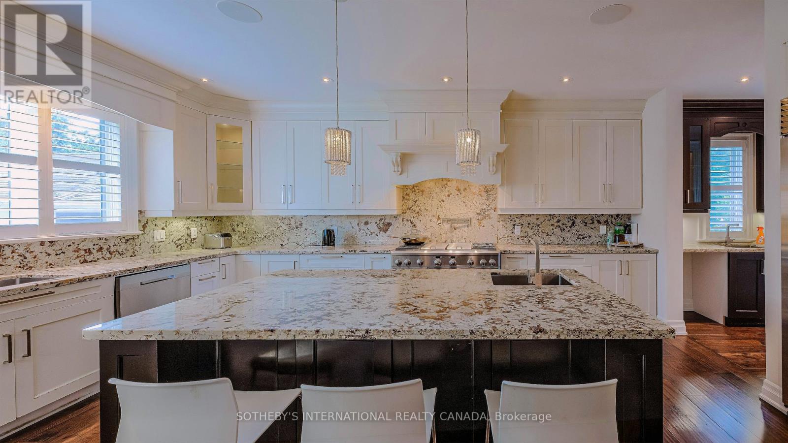 369 Lees Lane, Oakville, Ontario  L6L 4S4 - Photo 12 - W13474166