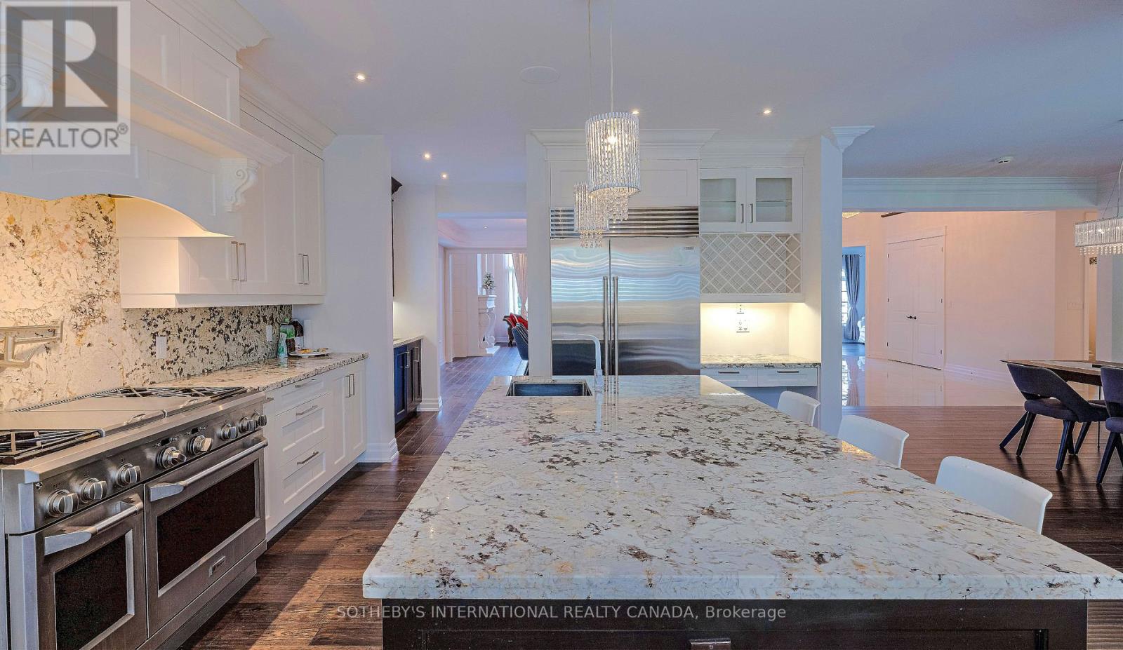 369 Lees Lane, Oakville, Ontario  L6L 4S4 - Photo 10 - W13474166