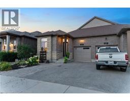 98 WOODBERRY Crescent, Elmira, Ontario