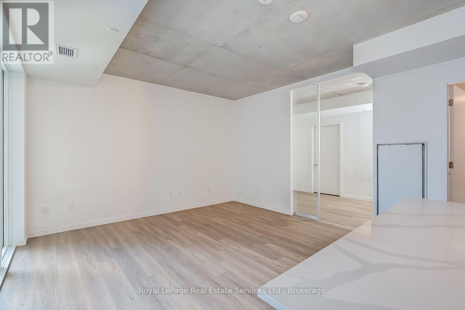 431 - 689 The Queensway, Toronto, Ontario  M8Y 1L1 - Photo 5 - W13757212
