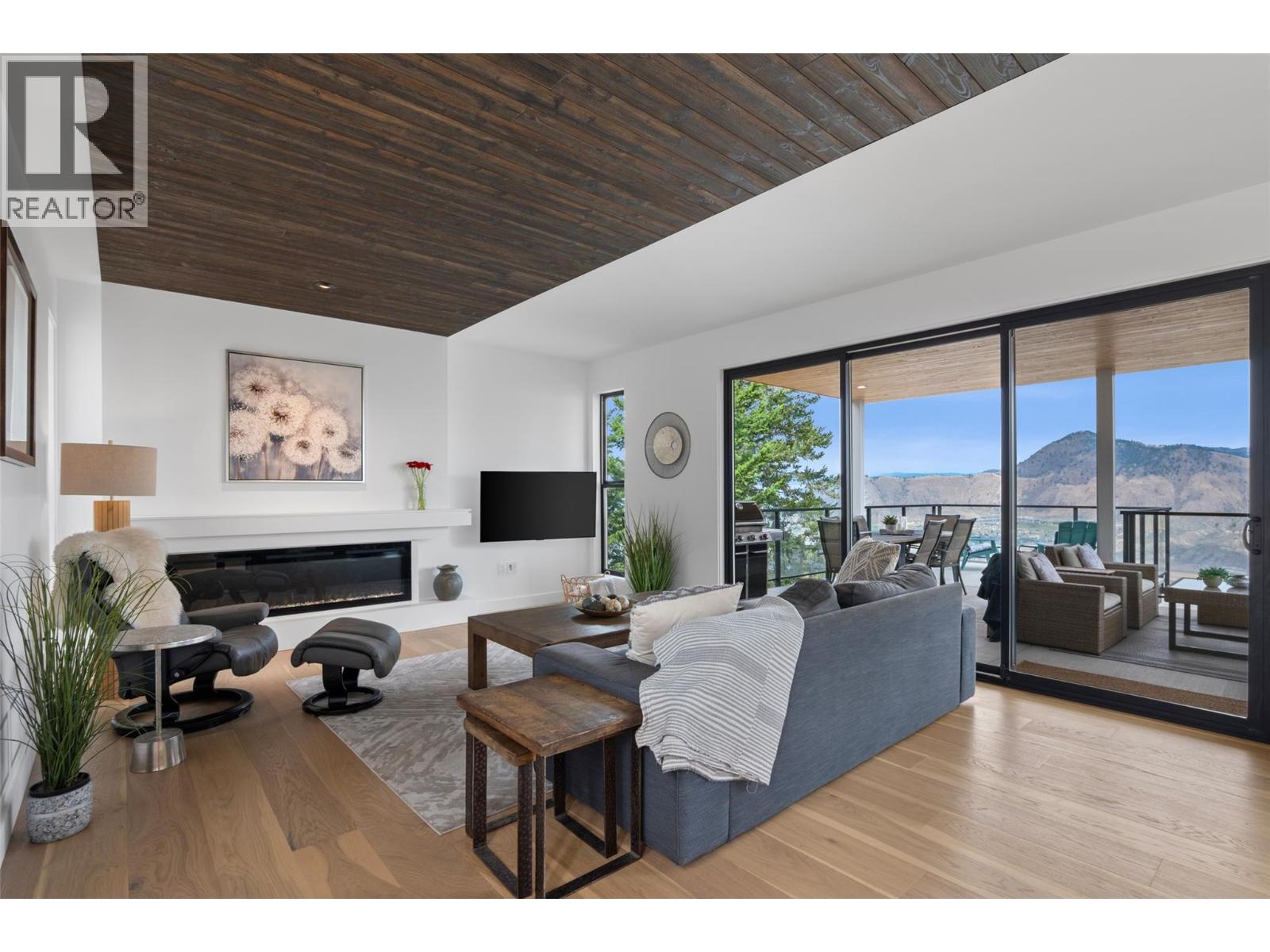 2179 Lupin Court, Kamloops, British Columbia  V2E 0E2 - Photo 3 - 10399729
