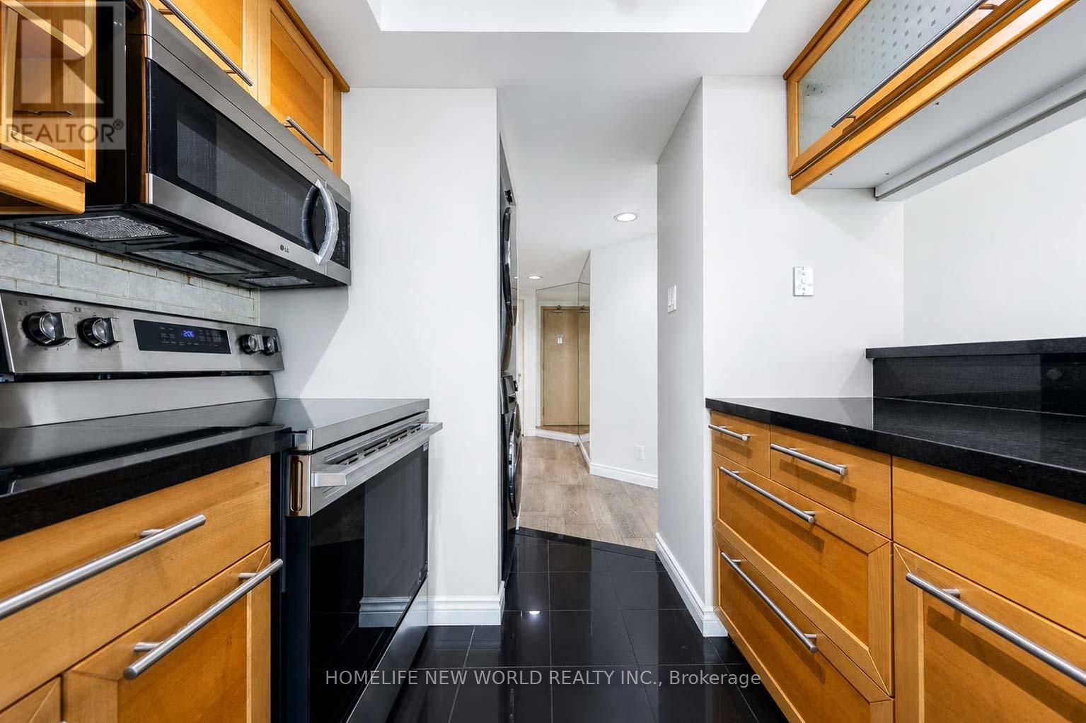 1602 - 77 Harbour Square, Toronto (Waterfront Communities), Ontario  M5J 2S2 - Photo 13 - C13757208