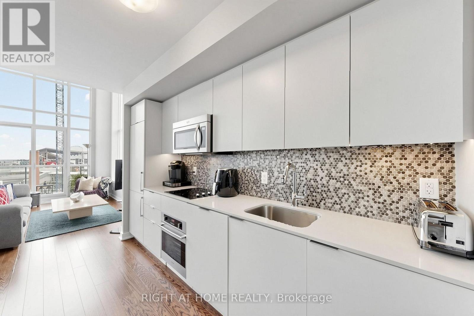 510 - 5 Hanna Avenue, Toronto, Ontario  M6K 0B3 - Photo 14 - C13757224
