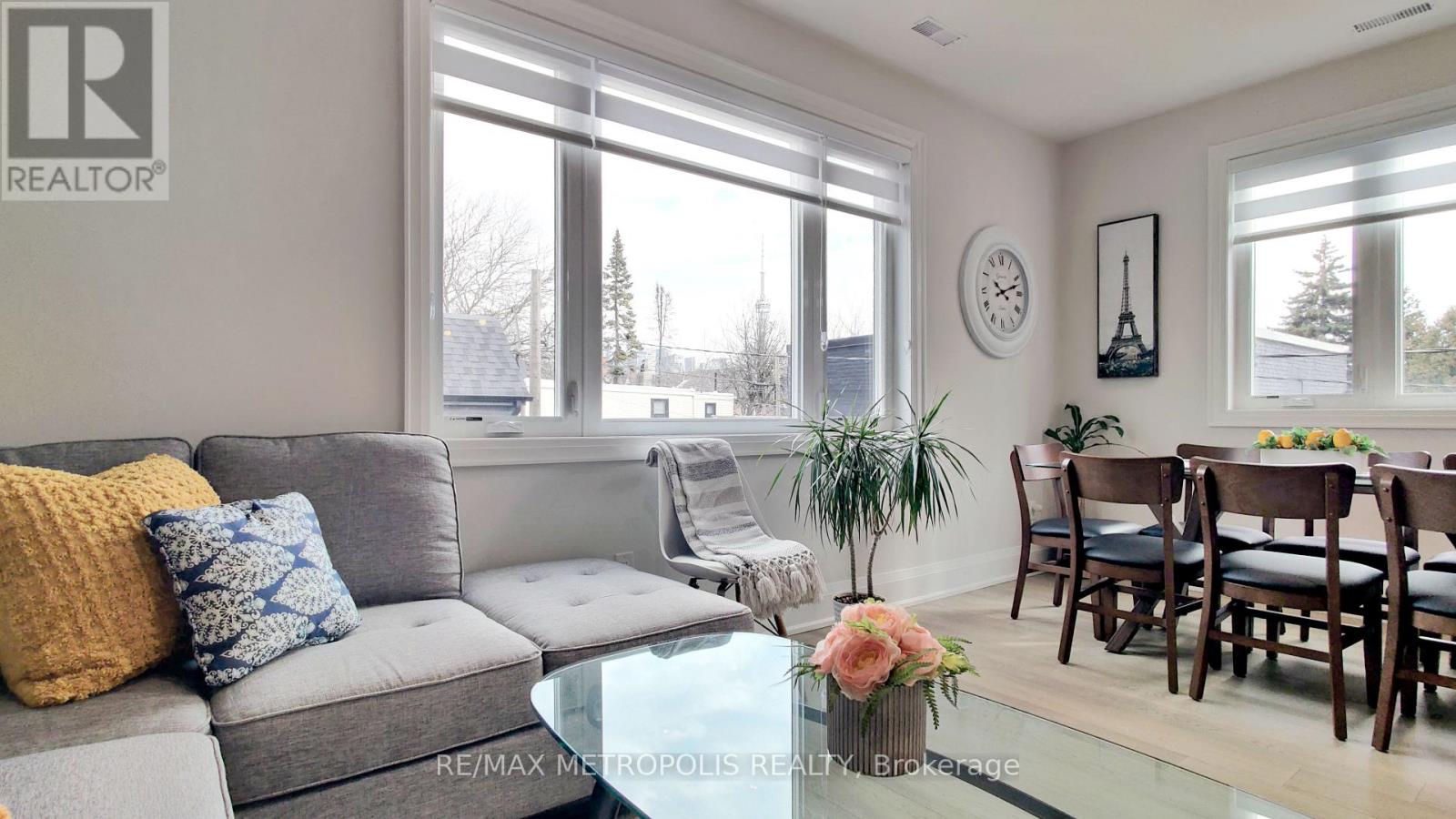 2&3 Floor - 165 Manning Avenue, Toronto, Ontario  M6J 2K6 - Photo 12 - C13757230