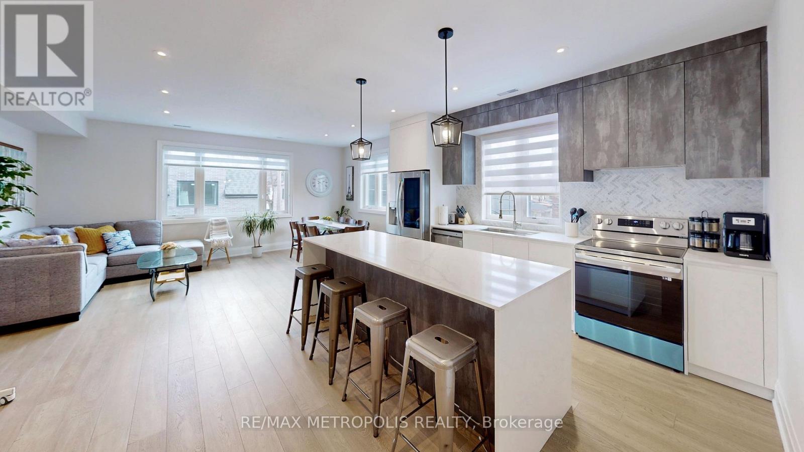 2&3 Floor - 165 Manning Avenue, Toronto, Ontario  M6J 2K6 - Photo 17 - C13757230