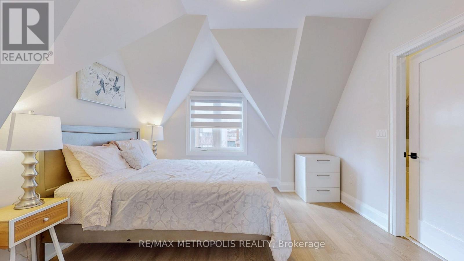 2&3 Floor - 165 Manning Avenue, Toronto, Ontario  M6J 2K6 - Photo 25 - C13757230
