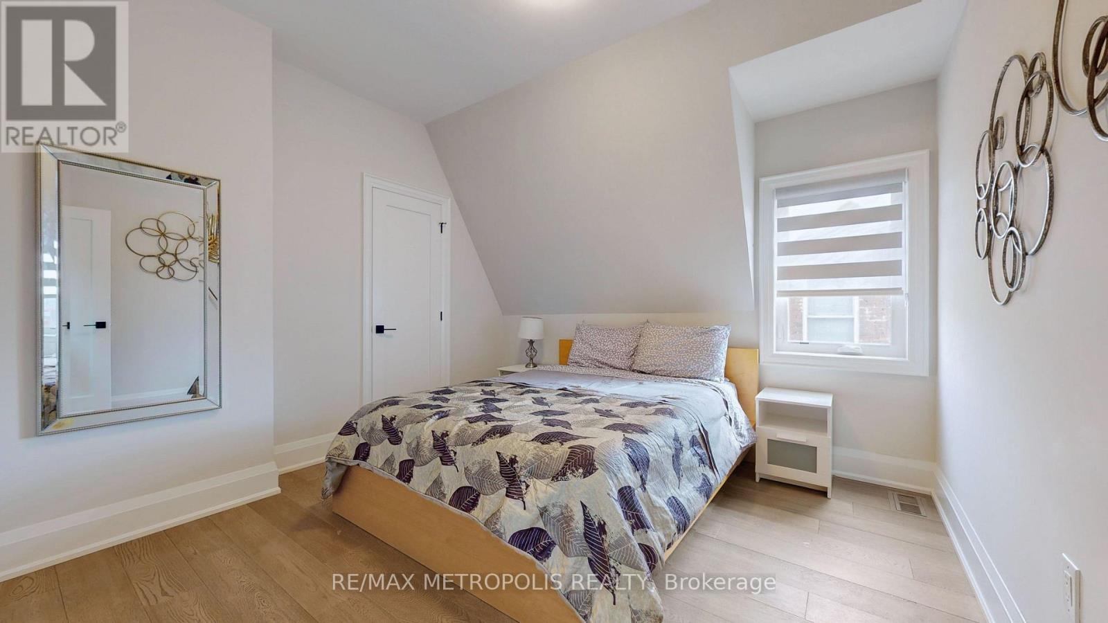 2&3 Floor - 165 Manning Avenue, Toronto, Ontario  M6J 2K6 - Photo 26 - C13757230