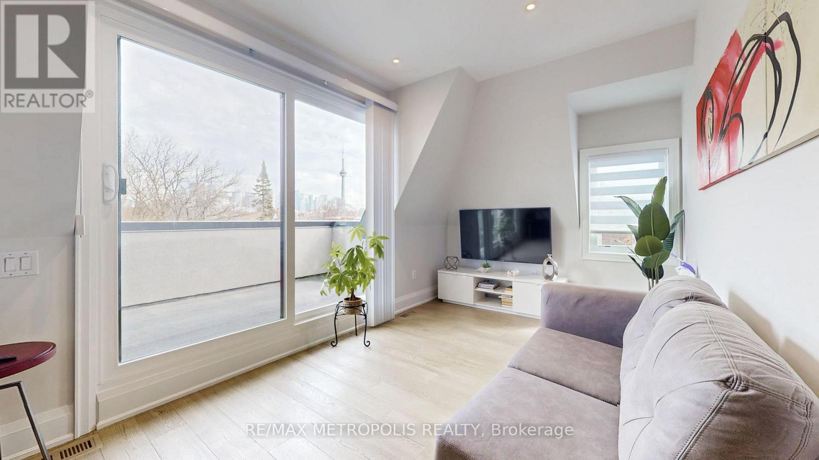 2&3 Floor - 165 Manning Avenue, Toronto, Ontario  M6J 2K6 - Photo 29 - C13757230