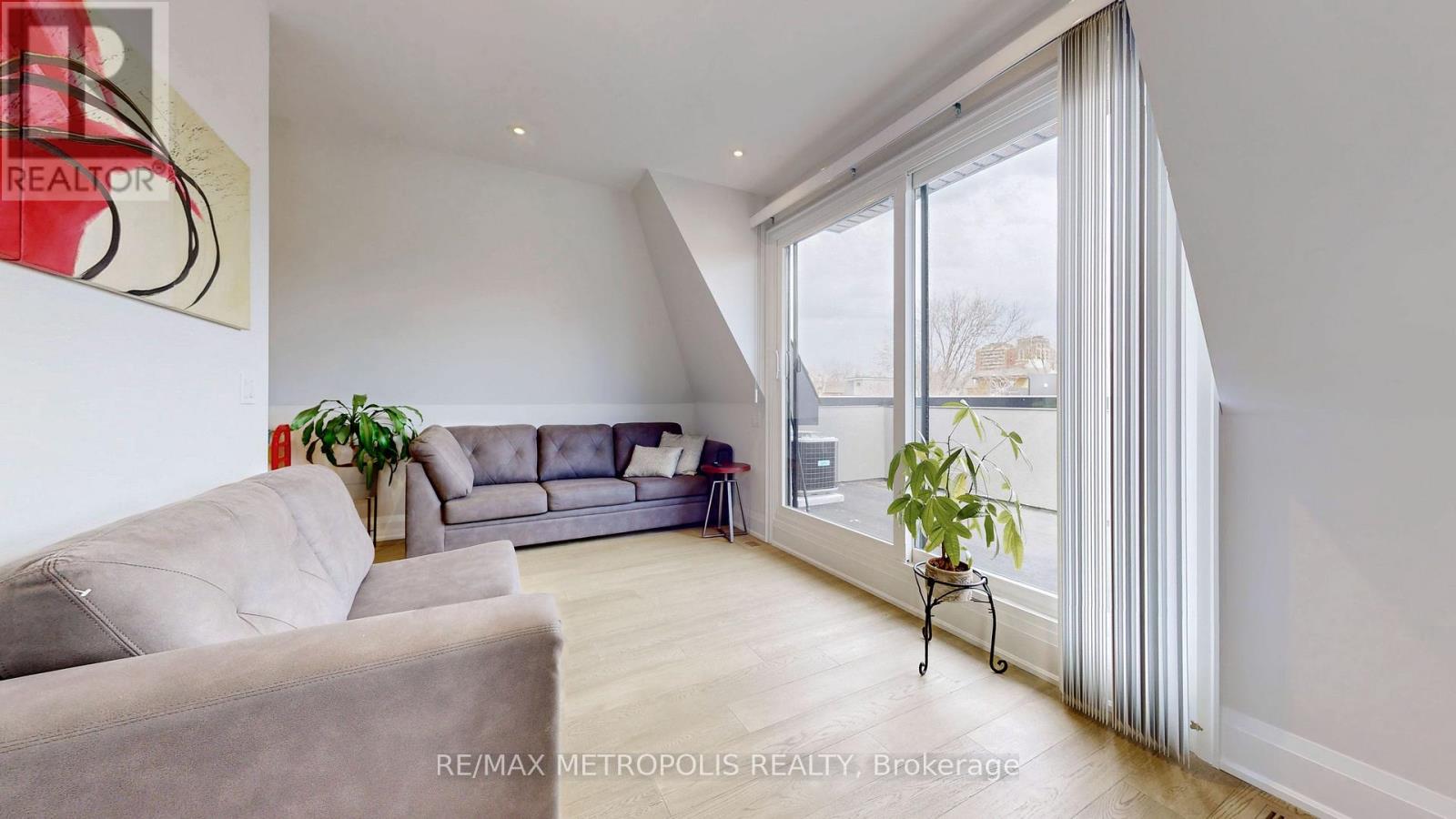 2&3 Floor - 165 Manning Avenue, Toronto, Ontario  M6J 2K6 - Photo 31 - C13757230