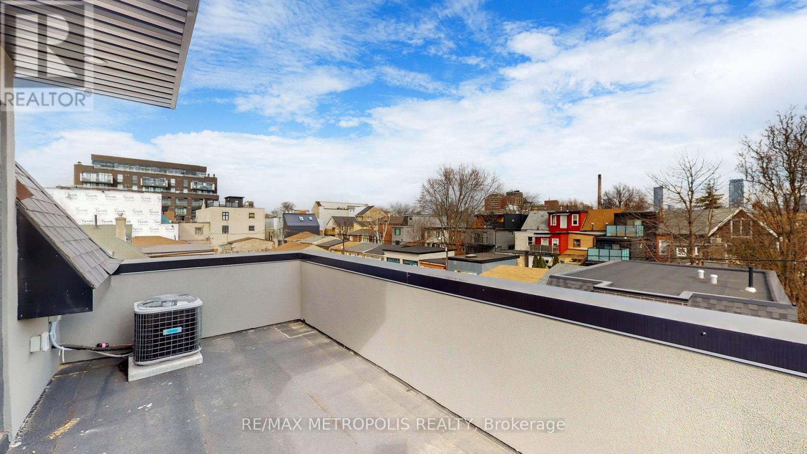 2&3 Floor - 165 Manning Avenue, Toronto, Ontario  M6J 2K6 - Photo 34 - C13757230