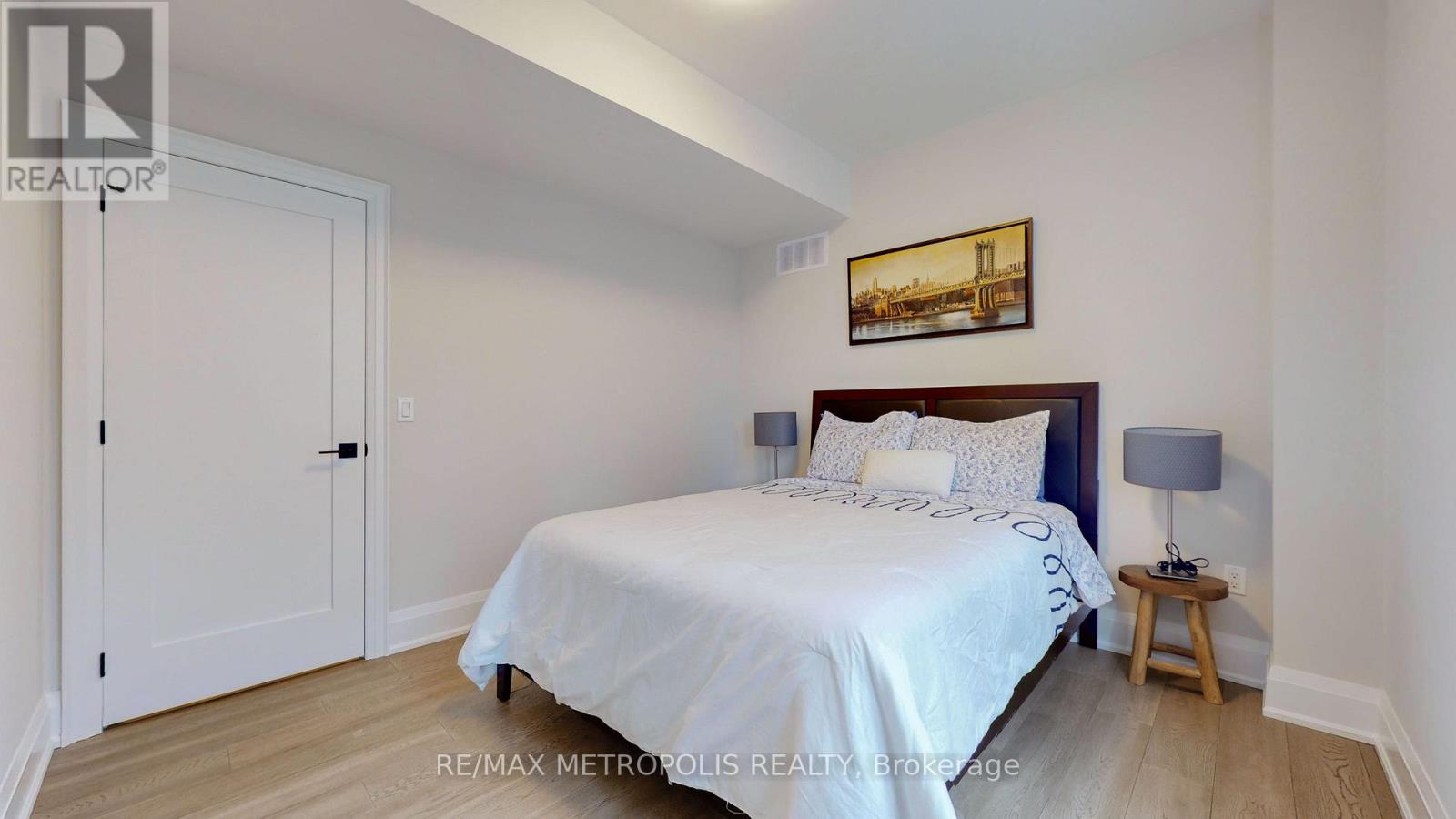 2&3 Floor - 165 Manning Avenue, Toronto, Ontario  M6J 2K6 - Photo 4 - C13757230