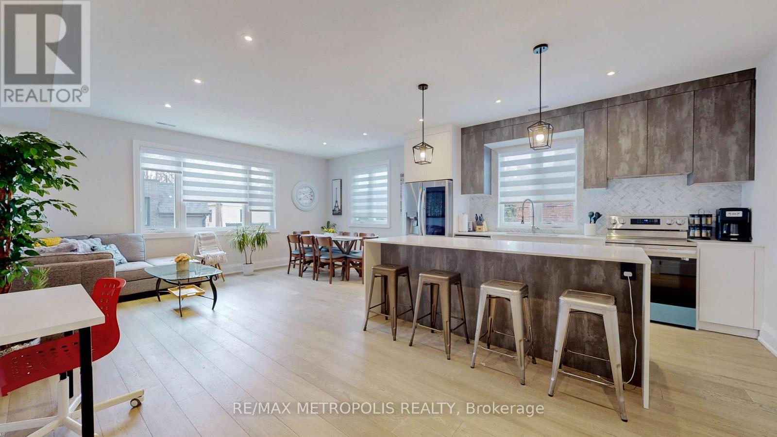 2&3 Floor - 165 Manning Avenue, Toronto, Ontario  M6J 2K6 - Photo 8 - C13757230