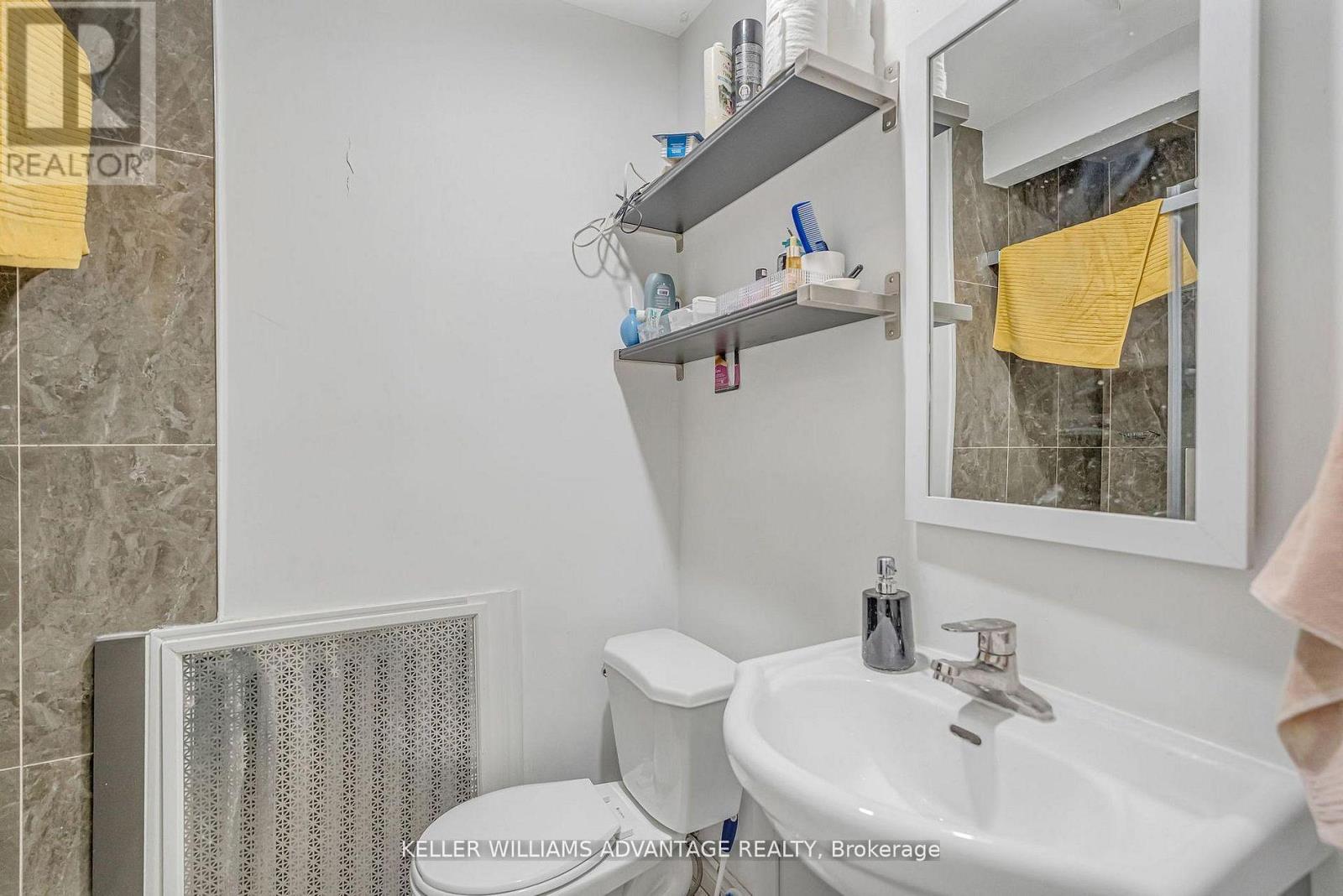 471 Danforth Avenue, Toronto, Ontario  M4K 1P1 - Photo 19 - E13757148